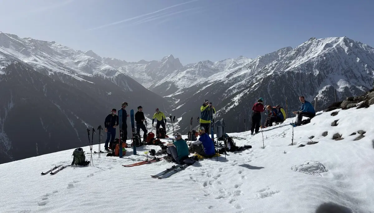 Hoch über Gries im Selltain mit Blick auf den Lüsener Fernerkogel | © privat