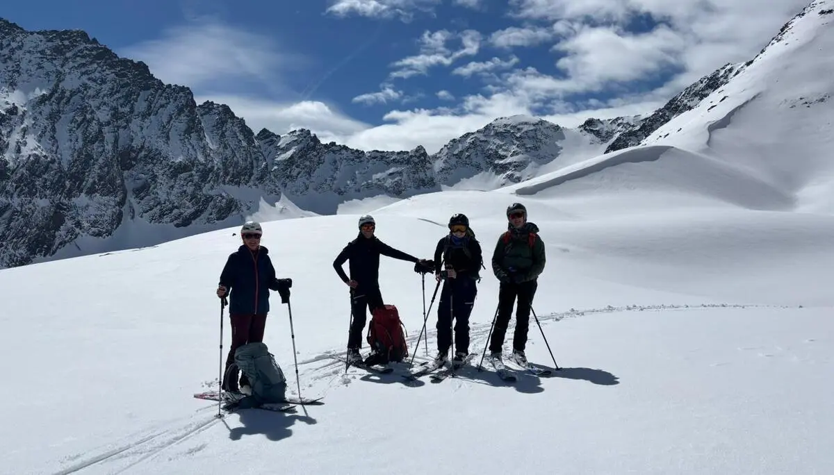Päuschen am Restschneefeld des Gleirschferners | © privat