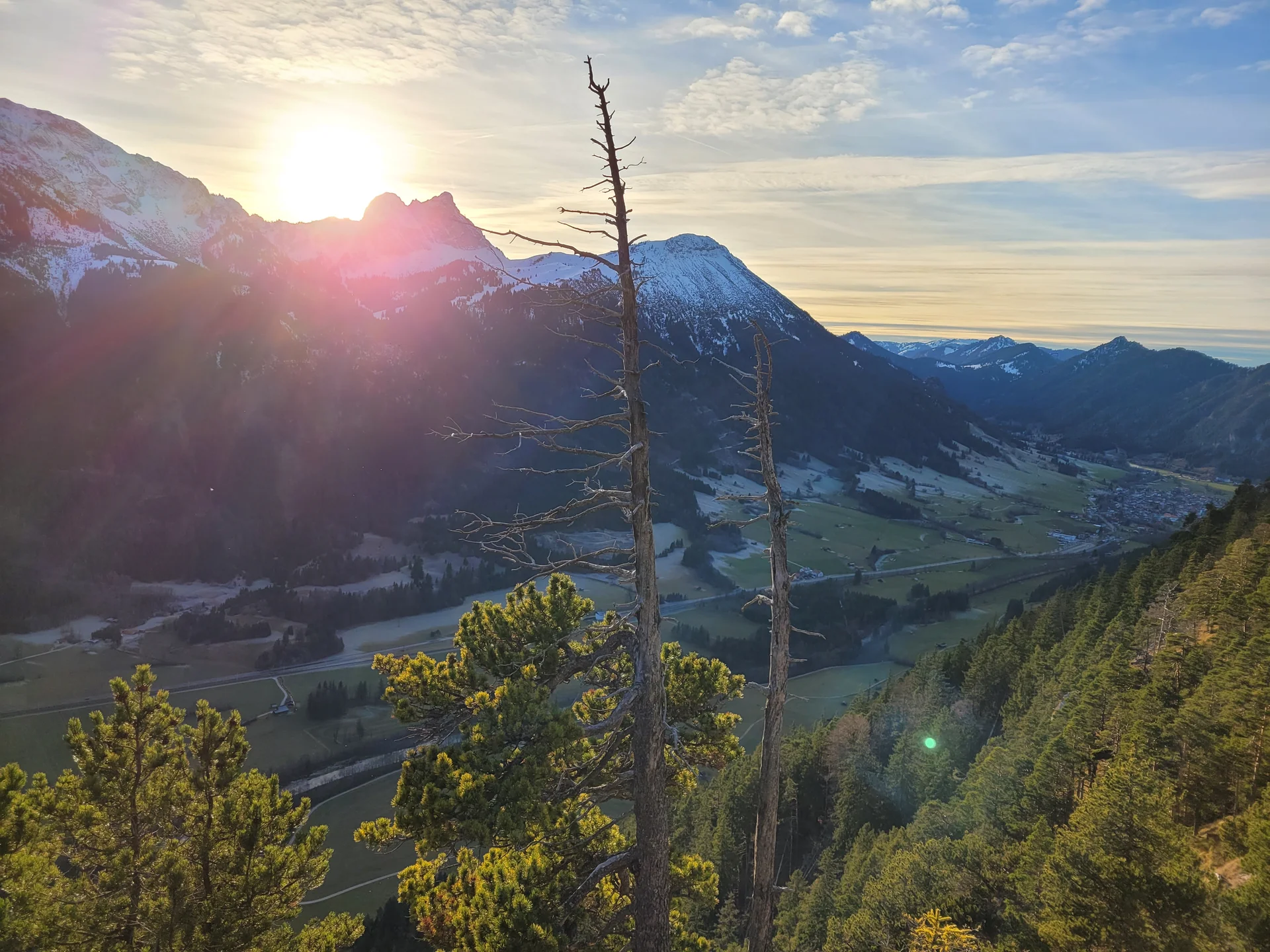 Talblick | © Aron Nuber