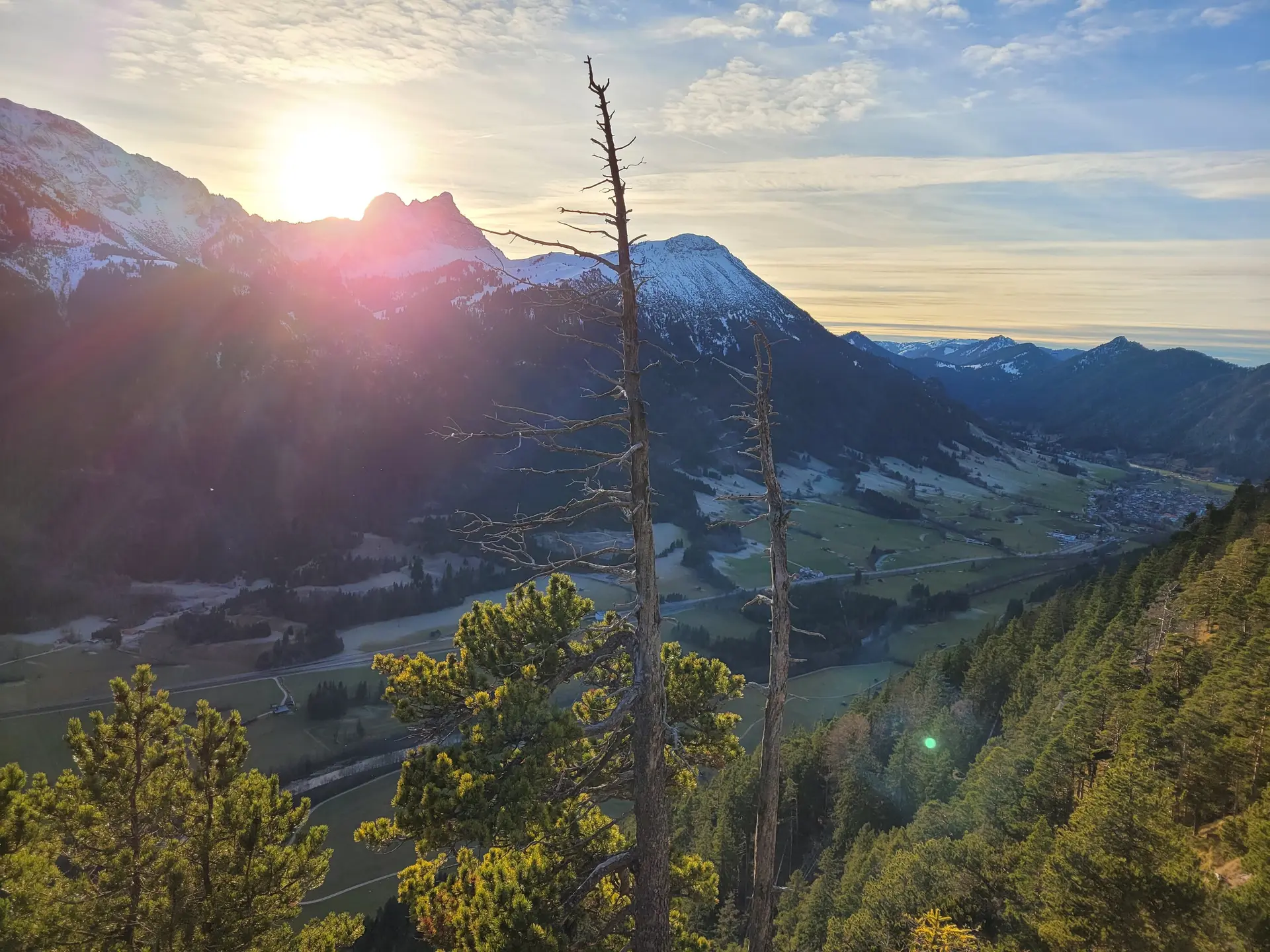 Talblick | © Aron Nuber