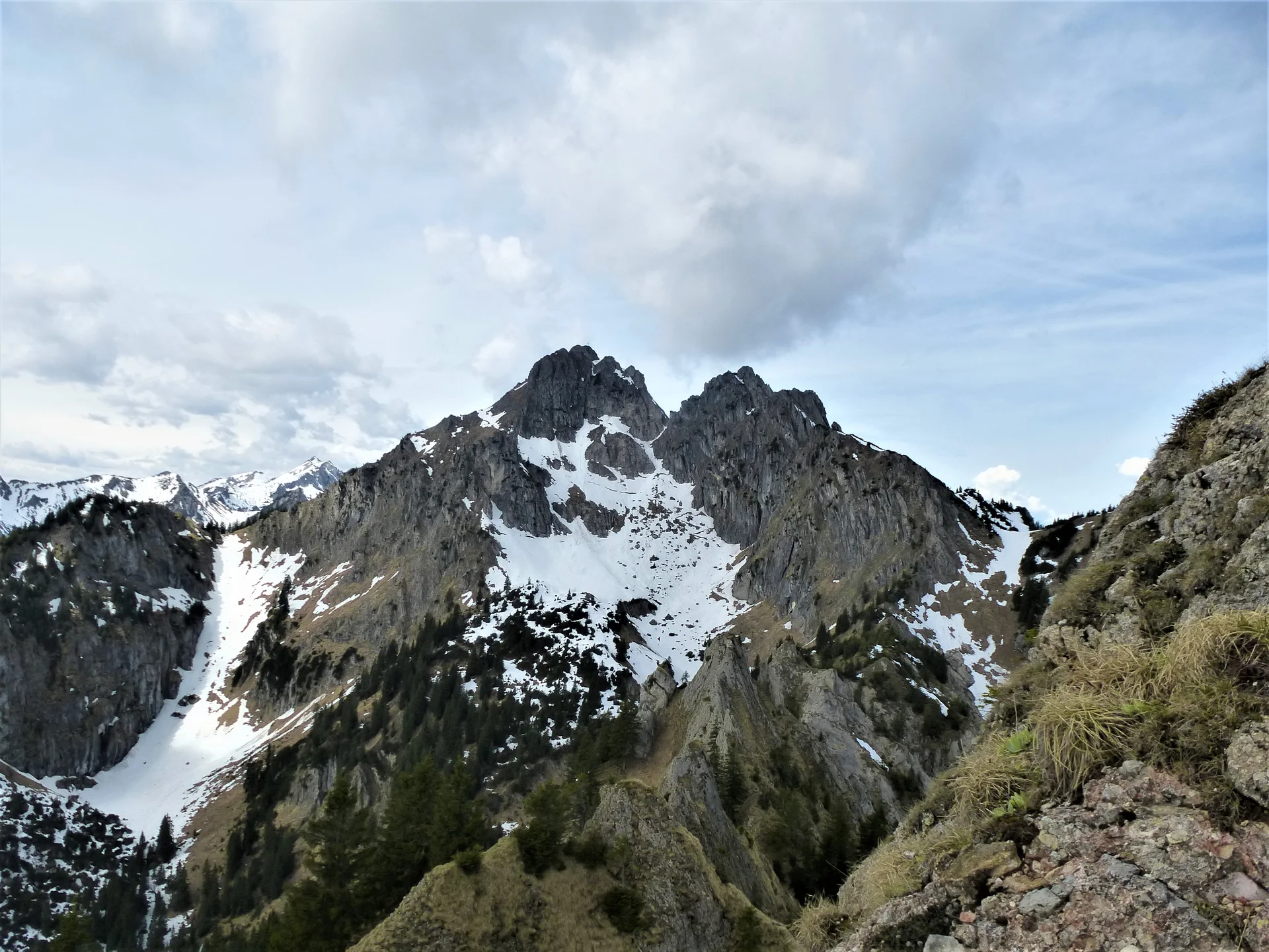 Die Gruppe blickt zur Klammspitze hinüber. | © DAV Augsburg Unterwegsgruppe Gotlind