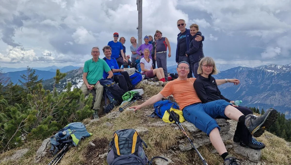 Die Gruppe ist auf dem Hennenkopf angekommen. | © DAV Augsburg Unterwegsgruppe Simon