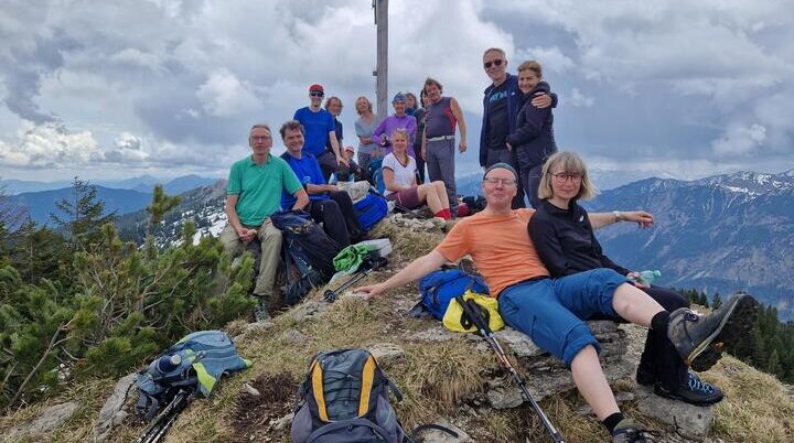 Die Gruppe ist auf dem Hennenkopf angekommen. | © DAV Augsburg Unterwegsgruppe Simon