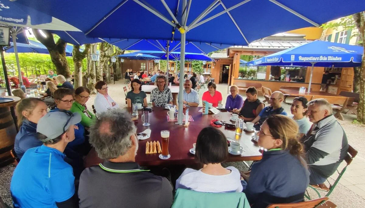 Der Tag klingt im Biergarten aus. | © DAV Augsburg Unterwegsgruppe Diana
